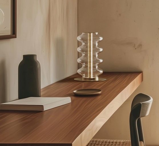 Настольная лампа Vitree злотой металл/ прозрачный плафон