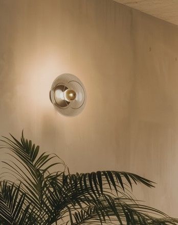 Настенный светильник Vitree злотой металл/прозрачный плафон