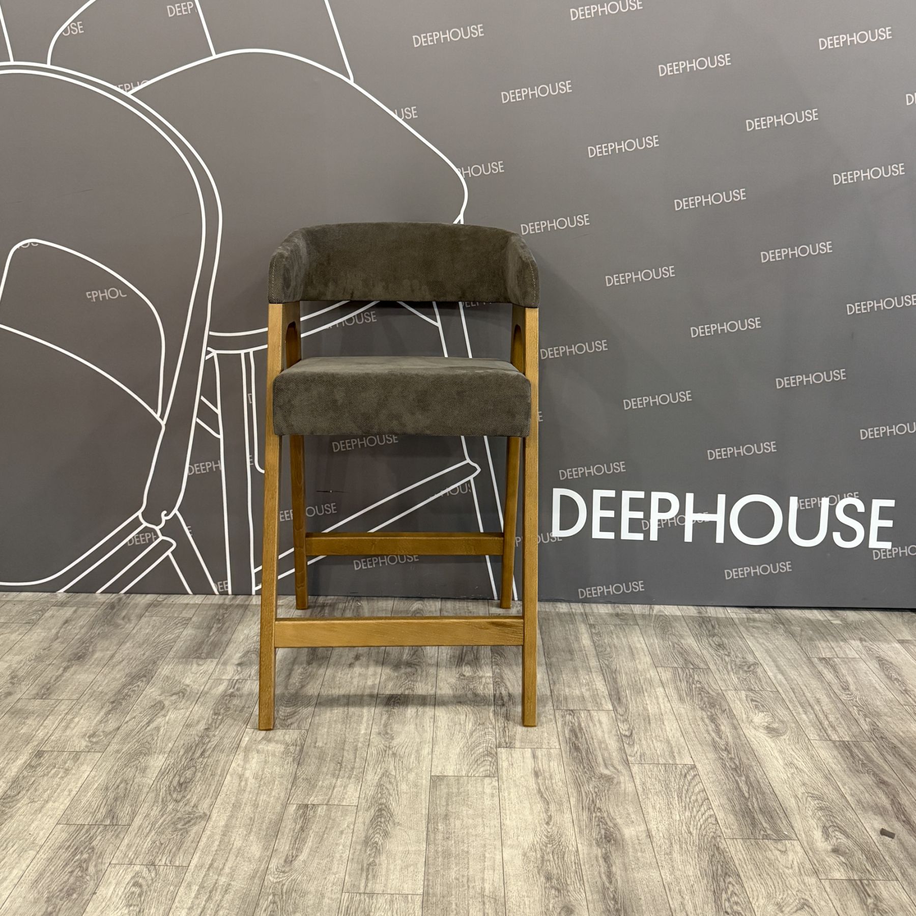 Стул Берн барный серо-коричневая ткань массив бука (терра)