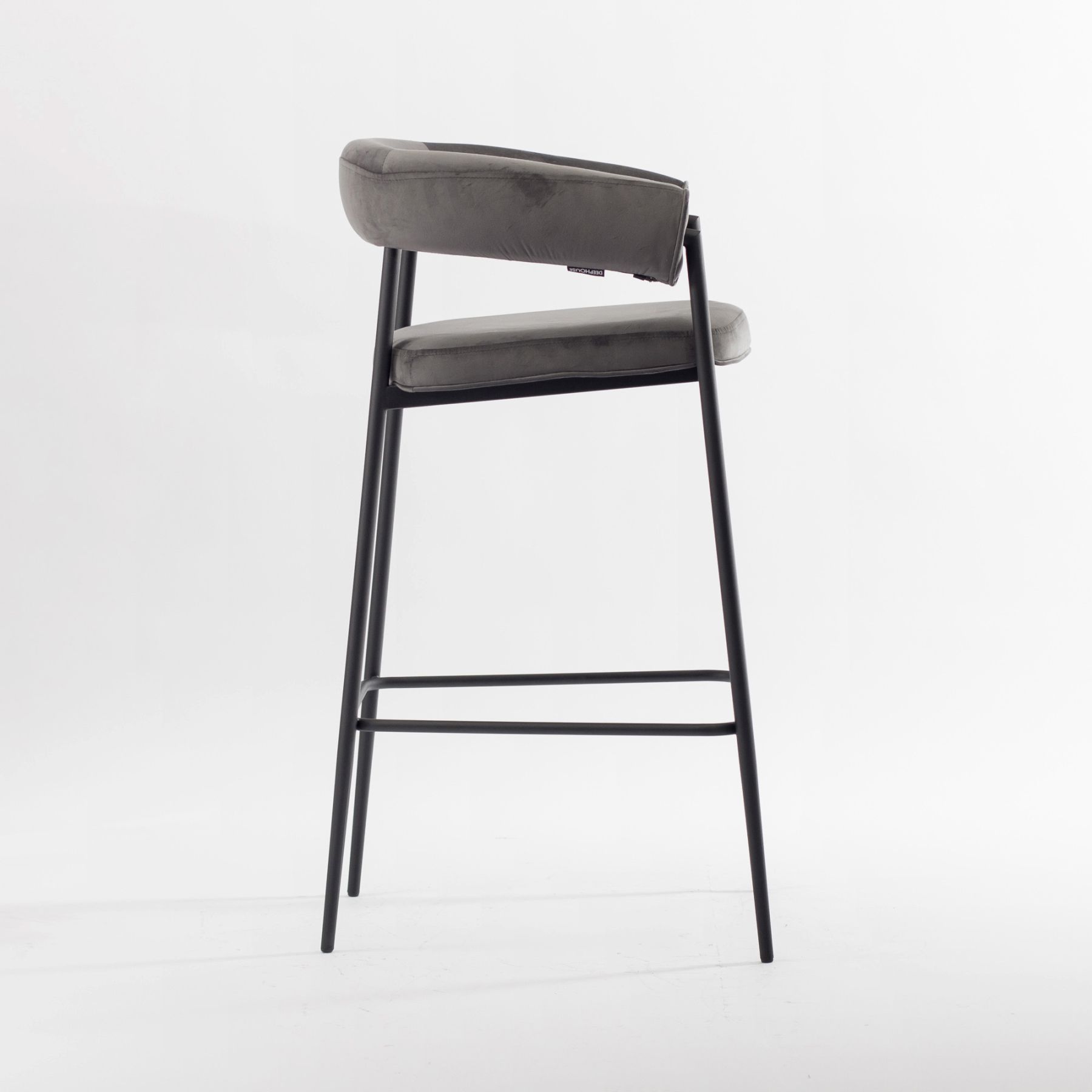 Стул барный Манчестер сиденье с наклоном темно-серый бархат ножки металл черный