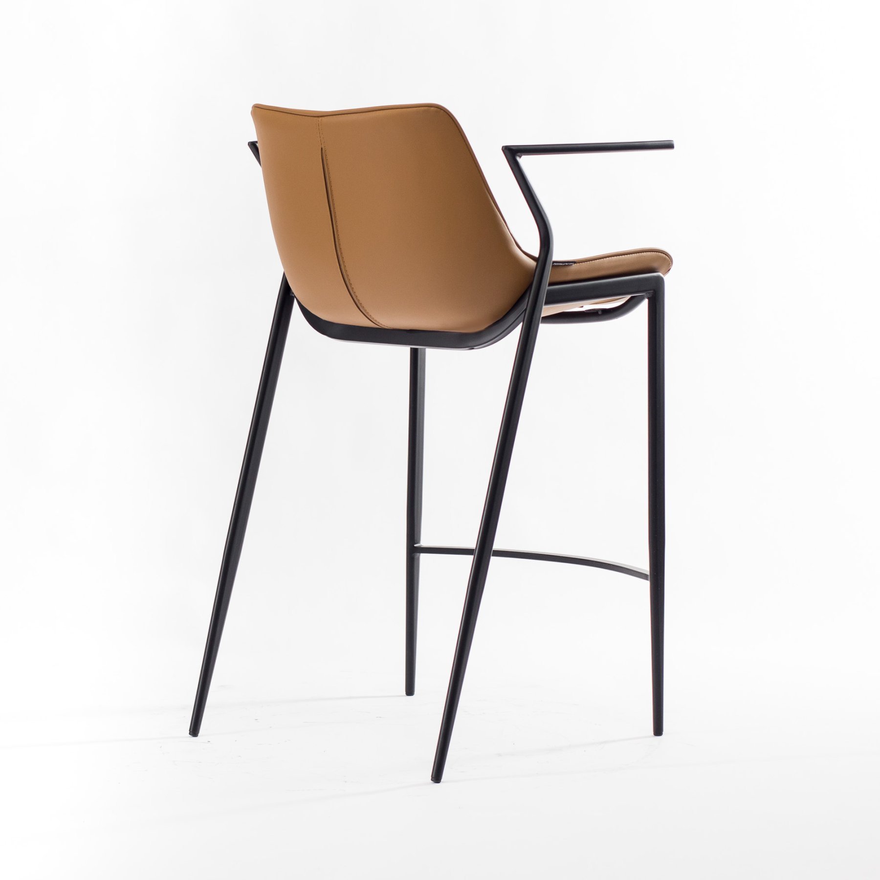 Стул Эссен барный светло-коричневая экокожа ножки черные